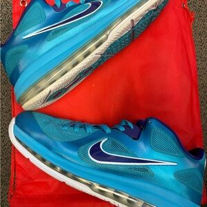 Nike LeBron 9 Low Summit Lake Hornets